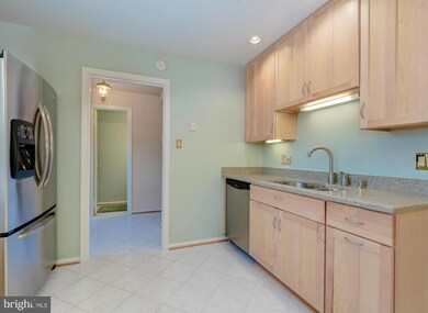 8174 Electric Ave, Vienna, VA 22182 - photo 6