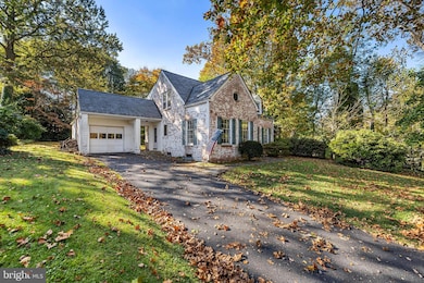 11 W Melrose Ave, Baltimore, MD 21210 - photo 3