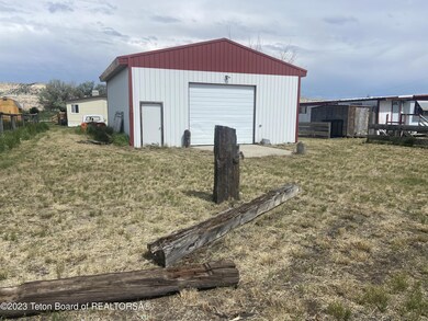 477 Pine St, La Barge, WY 83123 - photo 2