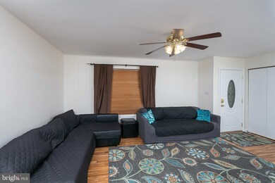 123 Bourbon Ct, Parkville, MD 21234 - photo 4