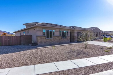Gated Pinnacle at Center Pointe