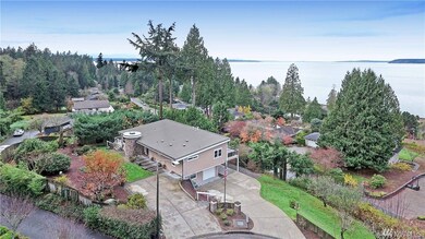 8120 Frederick Place, Edmonds, WA 98026 - photo 2