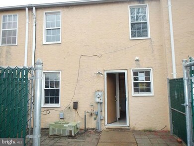 812 N Central Ave, Baltimore, MD 21202 - photo 4