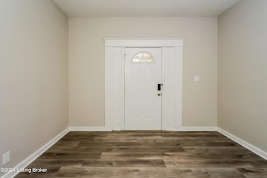 1105 S 32nd St, Louisville, KY 40211 - photo 5