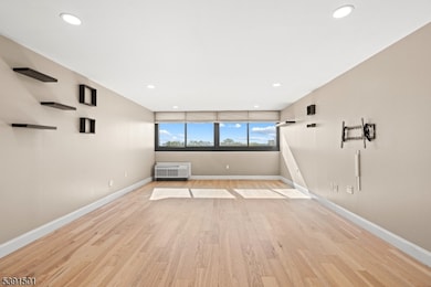 170-202 Lafayette Ave unit I, Passaic, NJ 07055 - photo 7