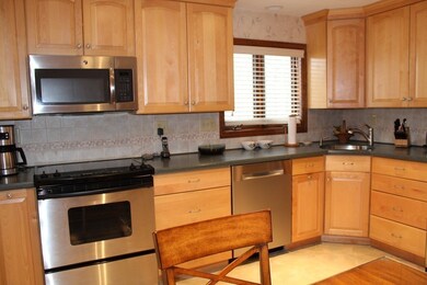 13 Philip St, Hudson, MA 01749 - photo 7