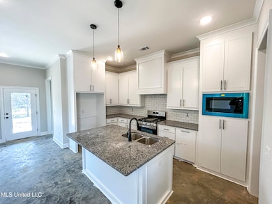 983 Riverside Ln_Lot 85-3