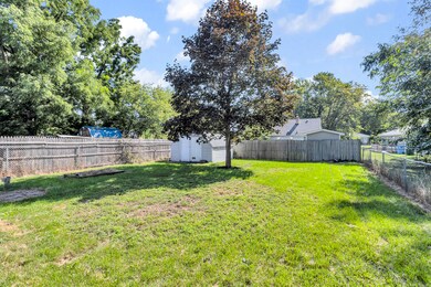 3821 Burchfield Dr, Lansing, MI 48910 - photo 6