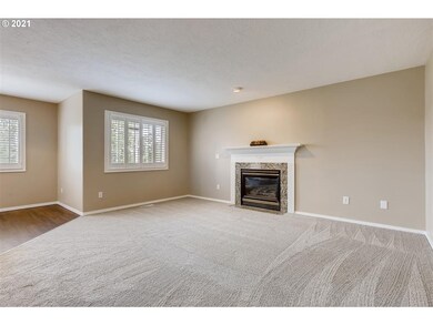 1041 S Pine St, Canby, OR 97013 - photo 5