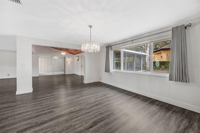 8306 W Forest Cir, Tampa, FL 33615 - photo 6