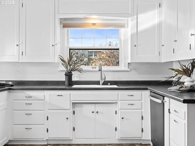 1520 12th St, Oregon City, OR 97045 - photo 7