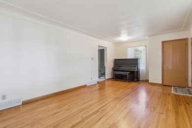 3709 Laurinda Dr, Cedar Falls, IA 50613 - photo 5