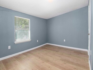 721 Doverside St unit 1, Houston, TX 77022 - photo 5