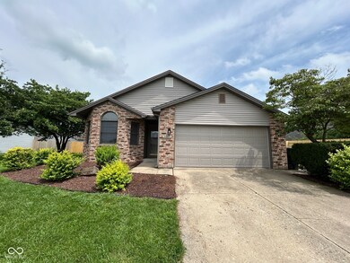 3387 Briar Dr, Columbus, IN 47203 - photo 3