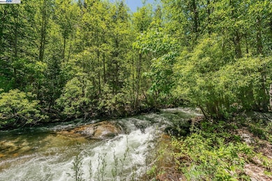 121 Mountain Aire Ln, Trinity Center, CA 96091 - photo 2