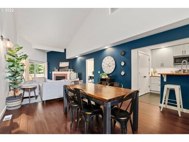 1117 NE Palmblad Dr, Gresham, OR 97030 - photo 5