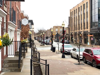 328 W Main St, Carmel, IN 46032 - photo 2