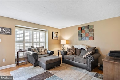 9351 Cabot Ct, Laurel, MD 20723 - photo 4