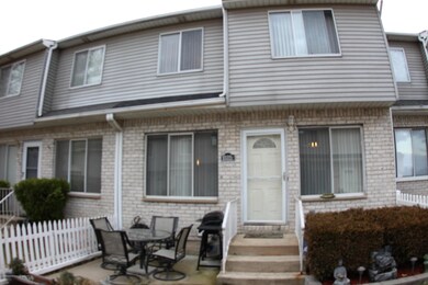 1032 Rathbun Ave unit C, Staten Island, NY 10309 - photo 2