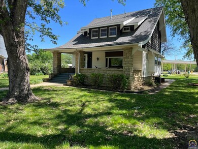 534 S Main St, Rossville, KS 66533 - photo 2