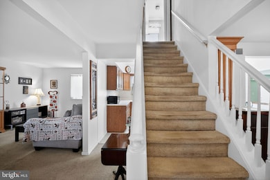 2306 Carol Ln, Norristown, PA 19401 - photo 4