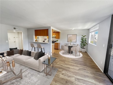 Casa Verde Estates unit 364, San Pedro, CA 90732 - photo 2