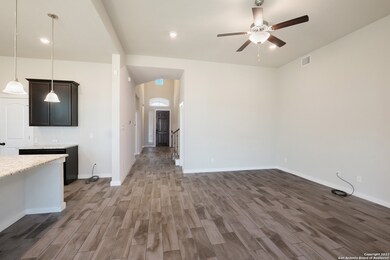 10517 Far Reaches Ln, Helotes, TX 78023 - photo 5