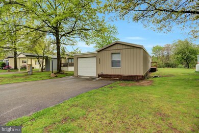 1149 Leisure Dr unit 43, Chambersburg, PA 17202 - photo 5