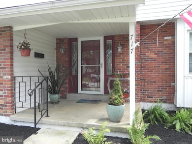 717 Fiske Ln, Newark, DE 19711 - photo 2