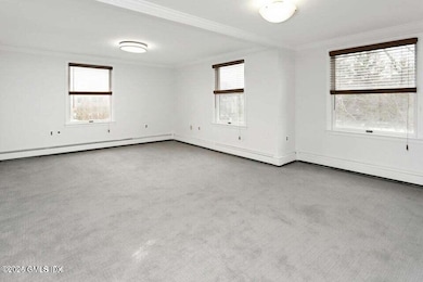 Living Room / Dining Room