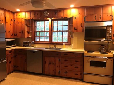 185 Walnut Hill Ave, Manchester, NH 03104 - photo 6