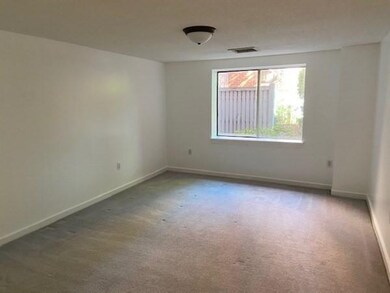 140 Place Ln unit 140, Woburn, MA 01801 - photo 5