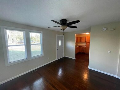 6402 N Division St, Davenport, IA 52806 - photo 7