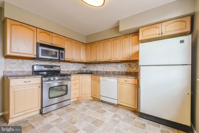 9260 Bellbeck Rd, Parkville, MD 21234 - photo 6