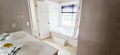 4100 Dunford Cir, Chipley, FL 32428 - photo 4