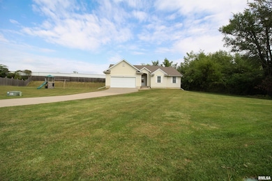 4222 3rd Street A, East Moline, IL 61244 - photo 4