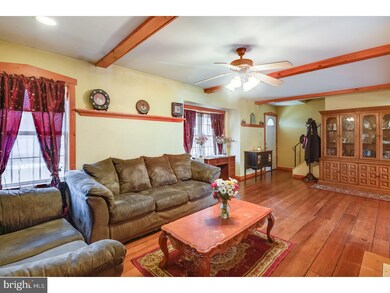21 S Chestnut Ct, Perkasie, PA 18944 - photo 3