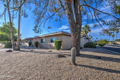 10902 W Topaz Dr, Sun City, AZ 85351 - photo 4