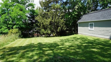 Private quiet back yard