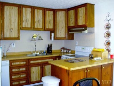 Eat-in Kitchen - Cabinet and counter space galore!