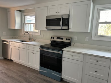 70 Tunxis Ave, Bloomfield, CT 06002 - photo 5