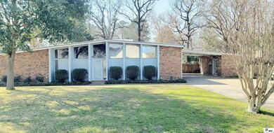 1309 MacAuthur Dr, Bastrop, LA 71220 - photo 2