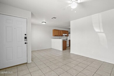 8489 Roseway Dr unit B, El Paso, TX 79907 - photo 2