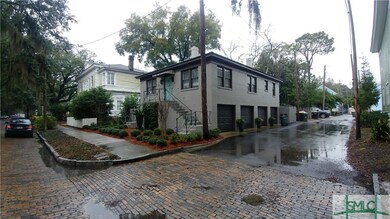118 W 36th St, Savannah, GA 31401 - photo 2
