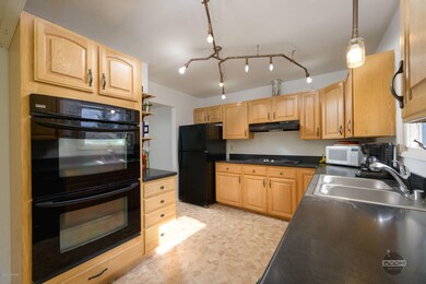 13352 Diggins Dr-11