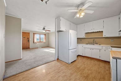 4910 Gordon Ave NW, Cedar Rapids, IA 52405 - photo 7