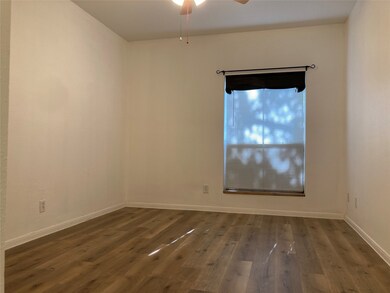 6500 Harbor Town Dr unit 3107, Houston, TX 77036 - photo 6