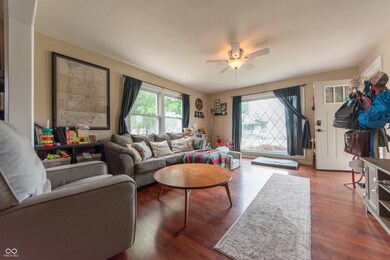 1913 Pennsylvania St, Columbus, IN 47201 - photo 3