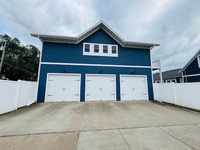 400 S Marquette Rd, Prairie Du Chien, WI 53821 - photo 2