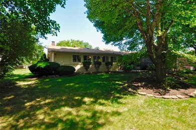 1719 Sycamore Dr, Plainfield, IN 46168 - photo 2